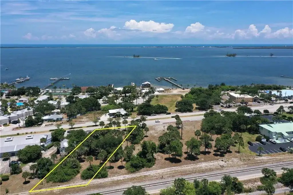1531 Us Highway 1 Highway, Sebastian FL 32958