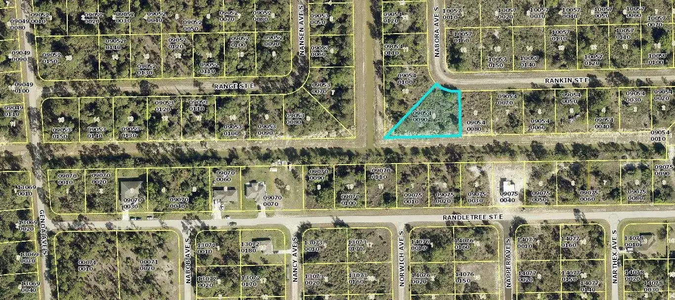 1130 Rankin Street E, Lehigh Acres FL 33974 photo 3