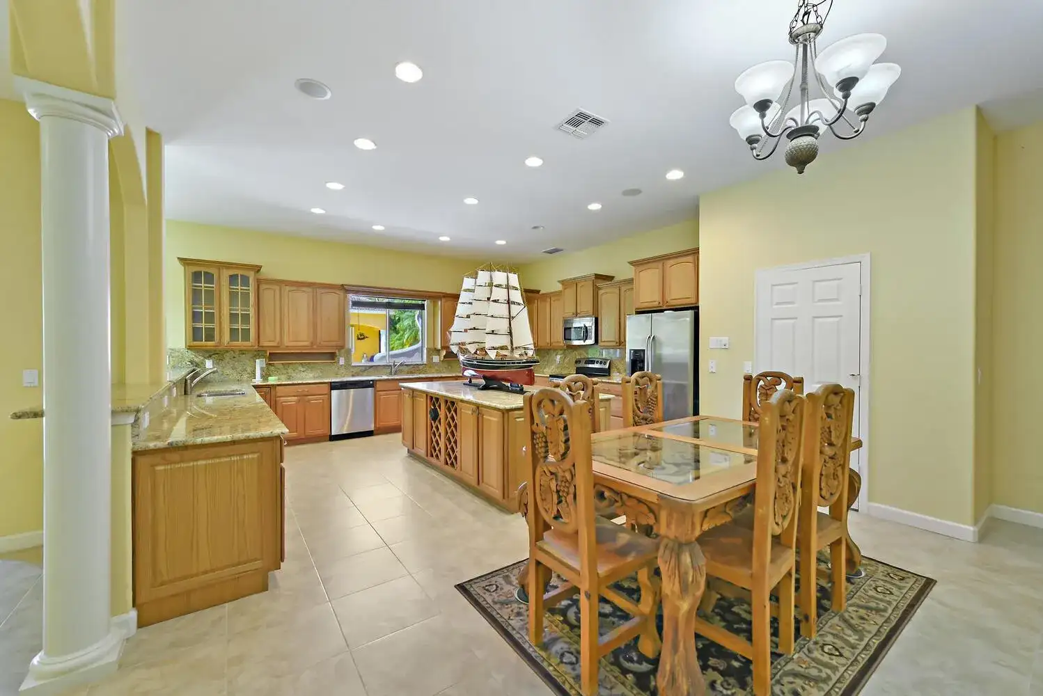 8053 S Indian River Drive, Fort Pierce FL 34982 photo 4