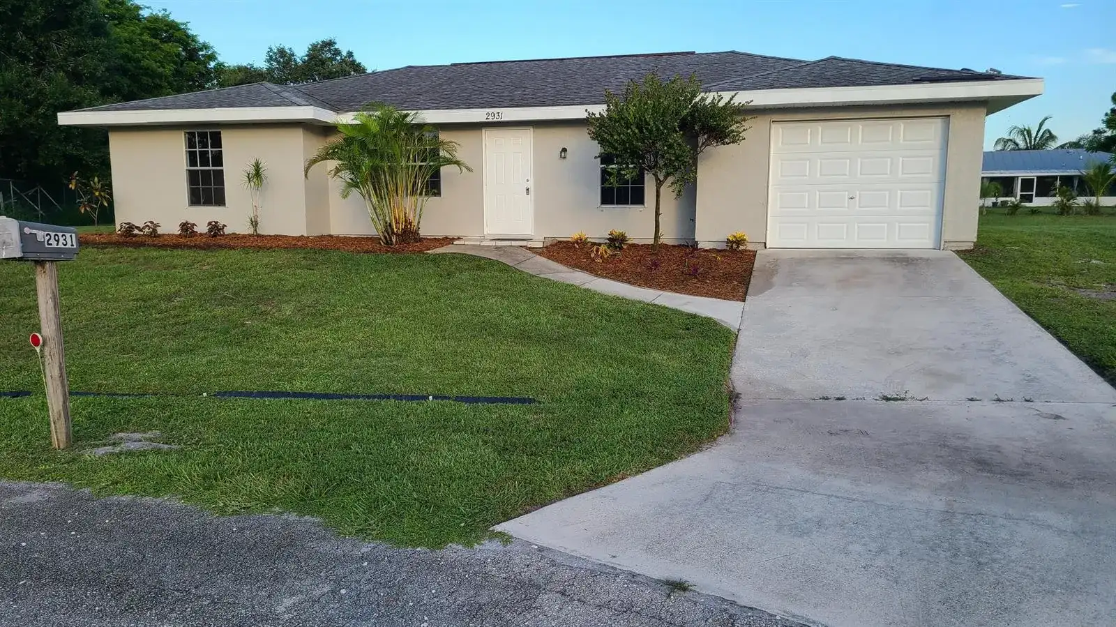 2931 SW Birtle Court, Port St. Lucie FL 34953 photo 2