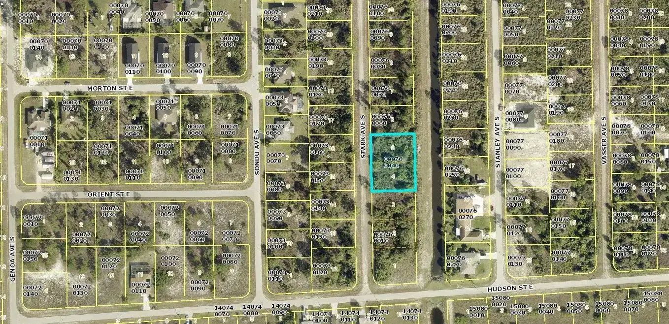 655 Stark Avenue S, Lehigh Acres FL 33974 photo 3