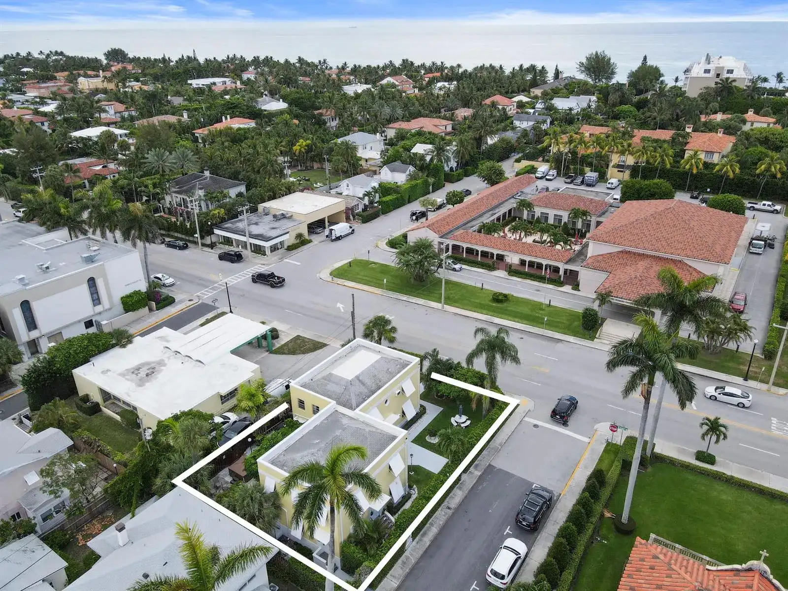 172 N County Road, Palm Beach FL 33480 photo 2