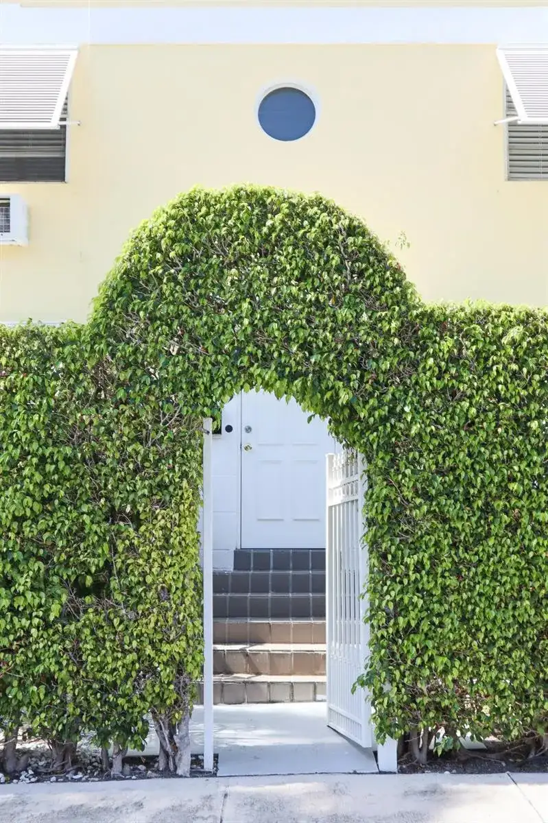 172 N County Road, Palm Beach FL 33480 photo 5
