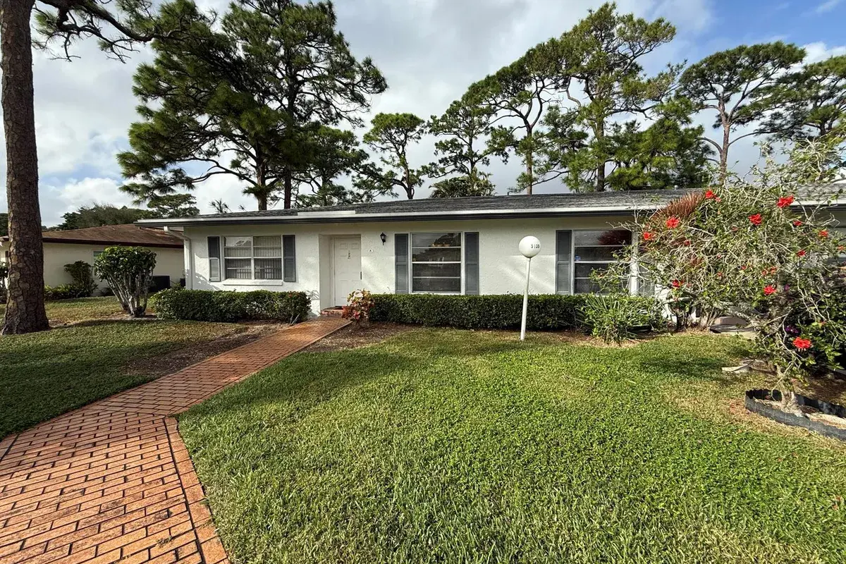 5139 Poppy Place # A, Delray Beach FL 33484