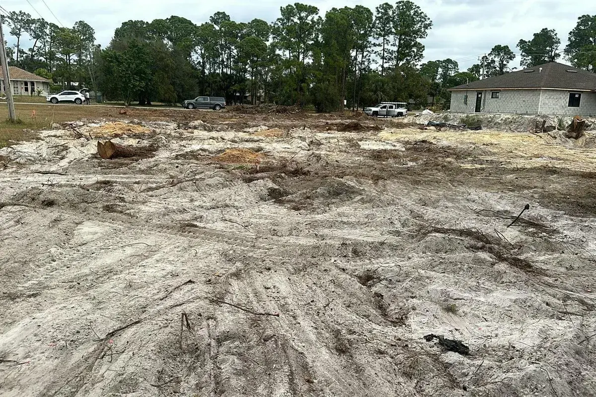 2704 Leeland Heights Boulevard Boulevard, Lehigh Acres FL 33936