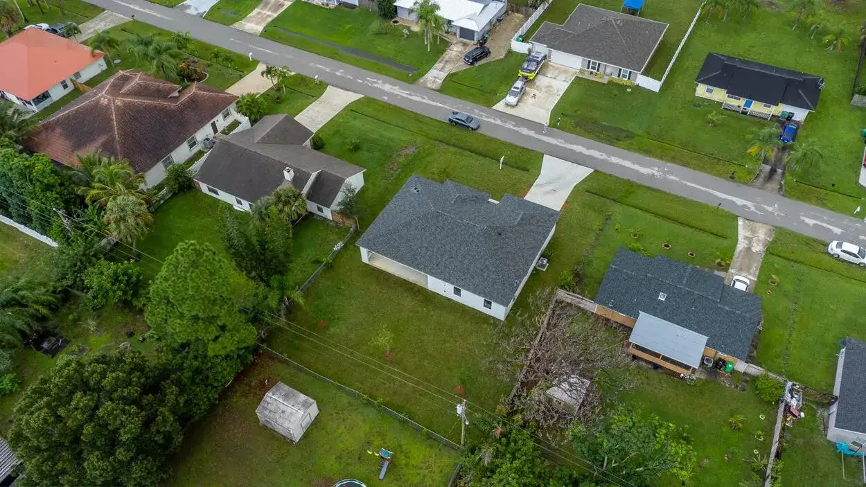 1143 SW Estaugh Avenue, Port St. Lucie FL 34953 photo 4
