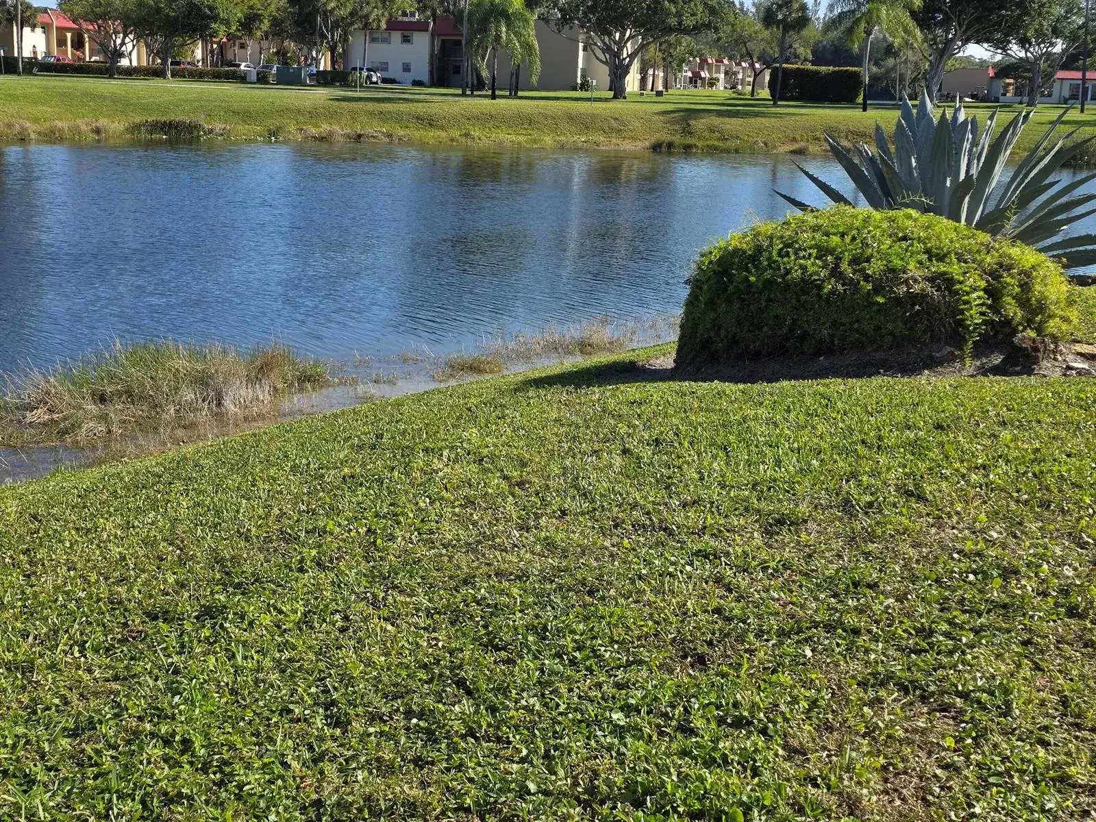 121 Lake Gloria Drive, West Palm Beach FL 33411 photo 2