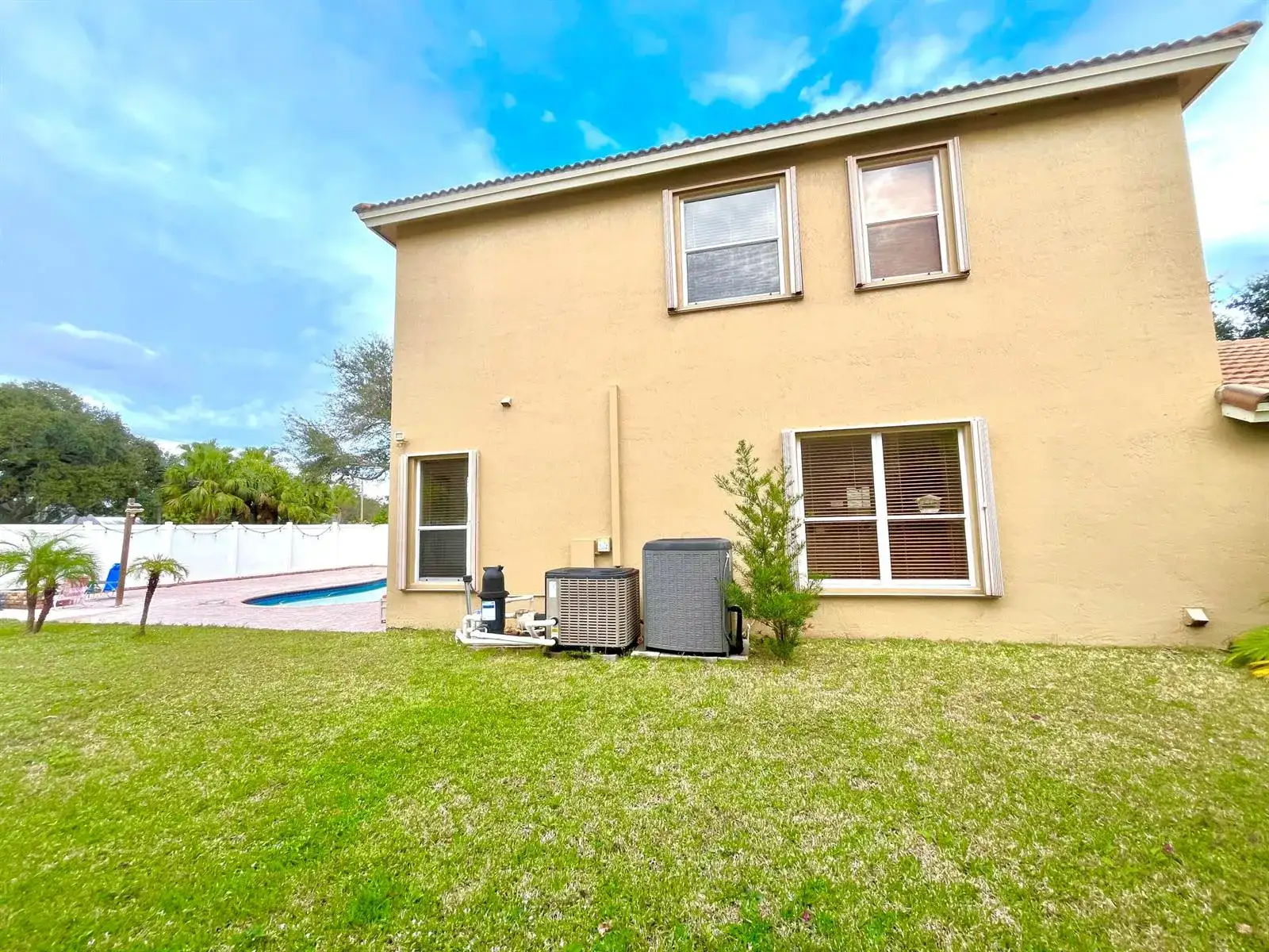5012 Victoria Circle, West Palm Beach FL 33409 photo 5