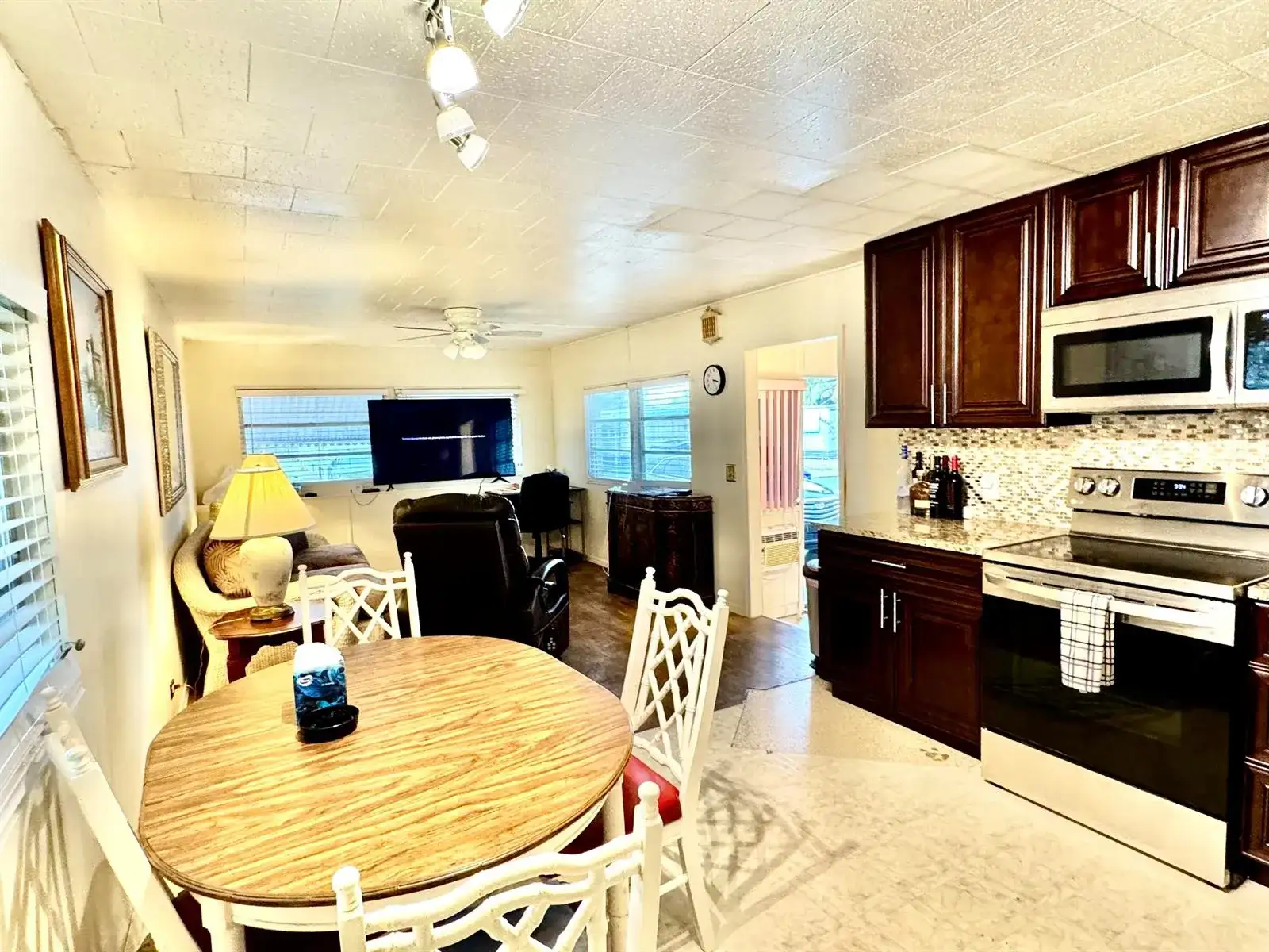 8926 Palm Street, Boynton Beach FL 33436 photo 5