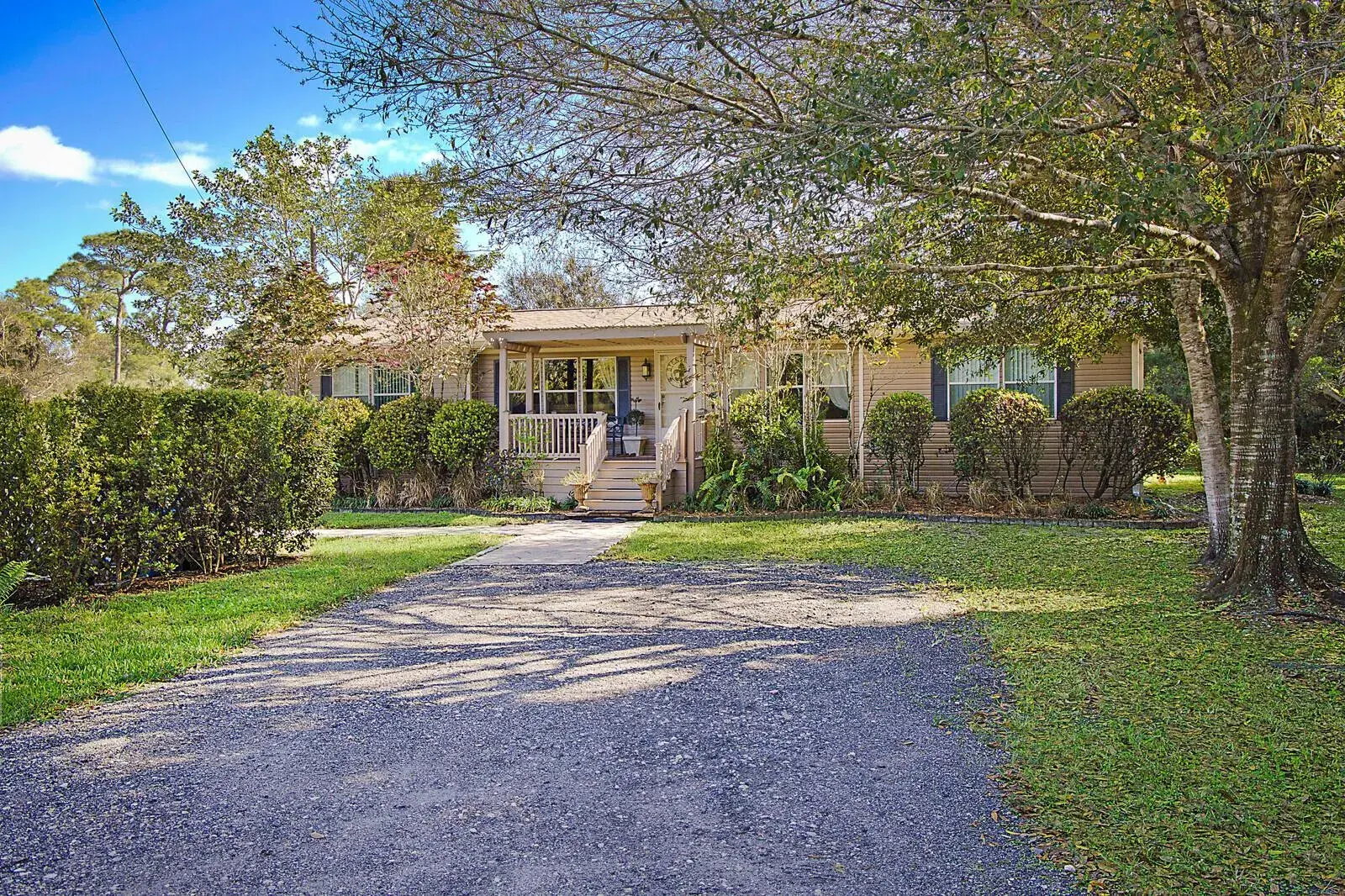 2454/2376 E Road, FL 33470