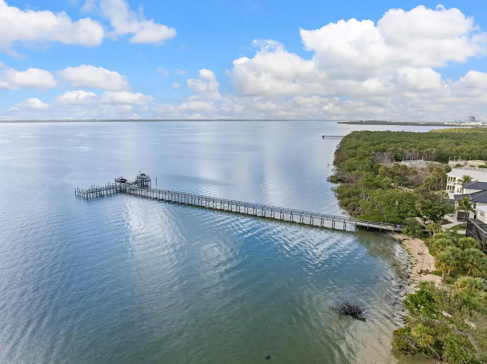 7671 Pelican Pointe Drive, Jensen Beach FL 34957