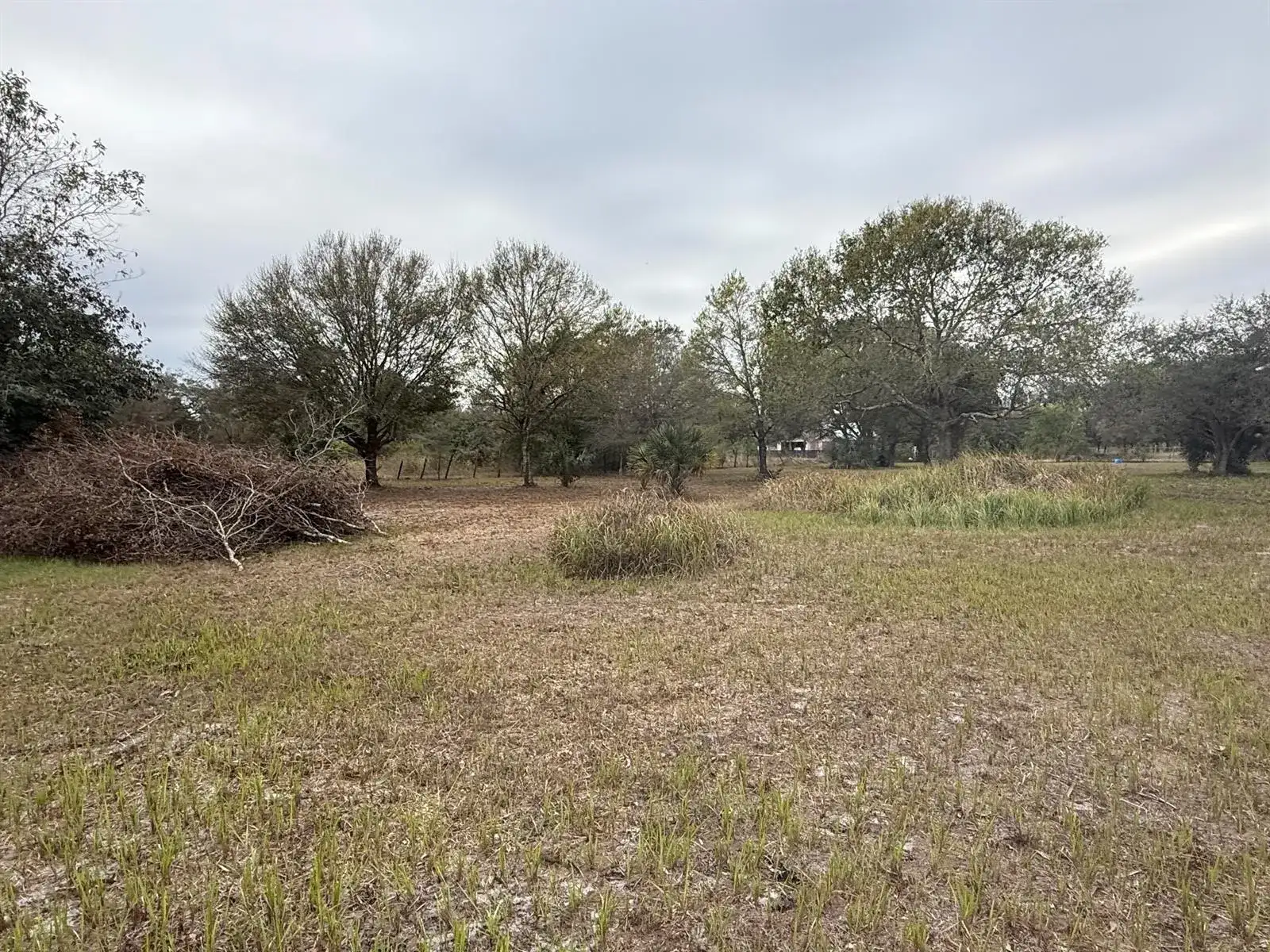 754 Hunting Club Avenue, Clewiston FL 33440 photo 2