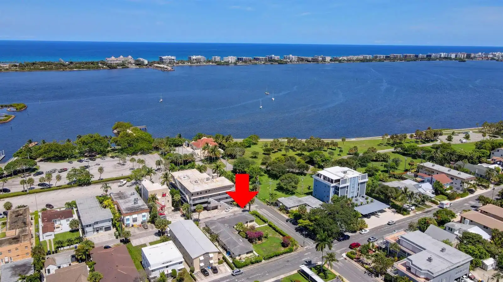 130 S Lakeside 1 Drive, FL 33460 photo 3