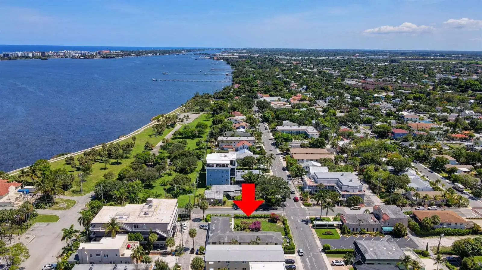 130 S Lakeside 1 Drive, FL 33460 photo 4