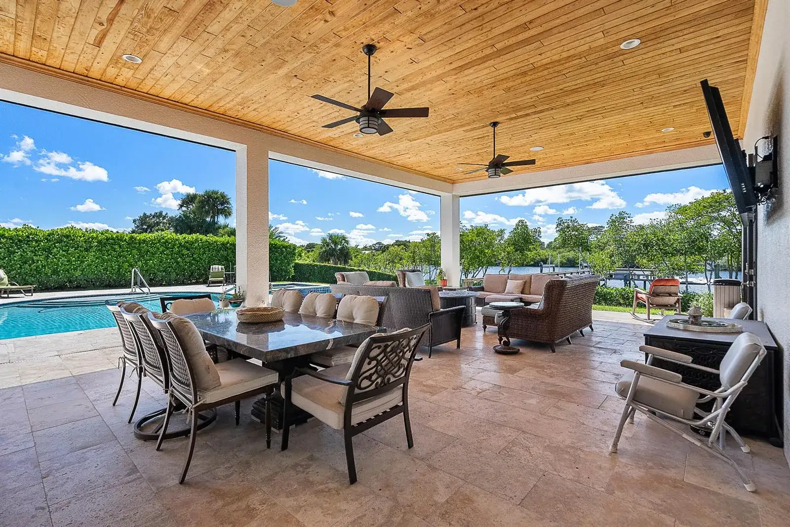 201 SE Fiore Bello, Port St. Lucie FL 34952 photo 4