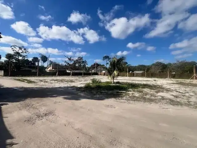 447 Tall Pines Road, West Palm Beach FL 33415