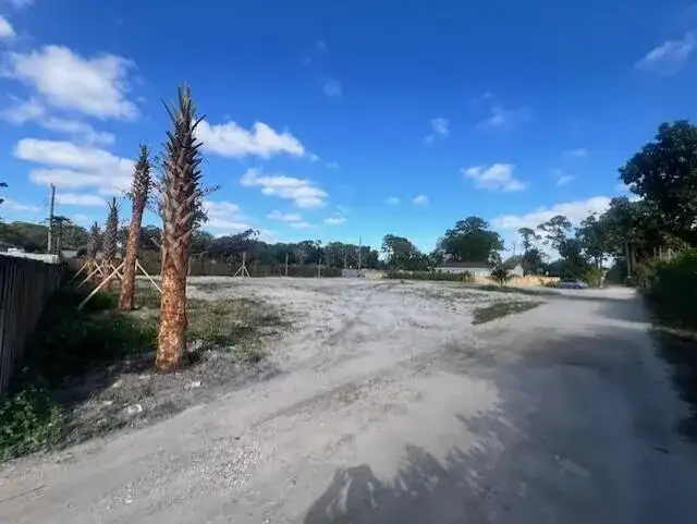 447 Tall Pines Road, West Palm Beach FL 33415 photo 3