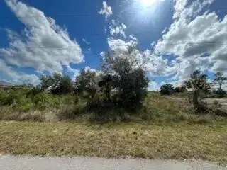 1928 Vesper Court, Lehigh Acres FL 33972 photo 4