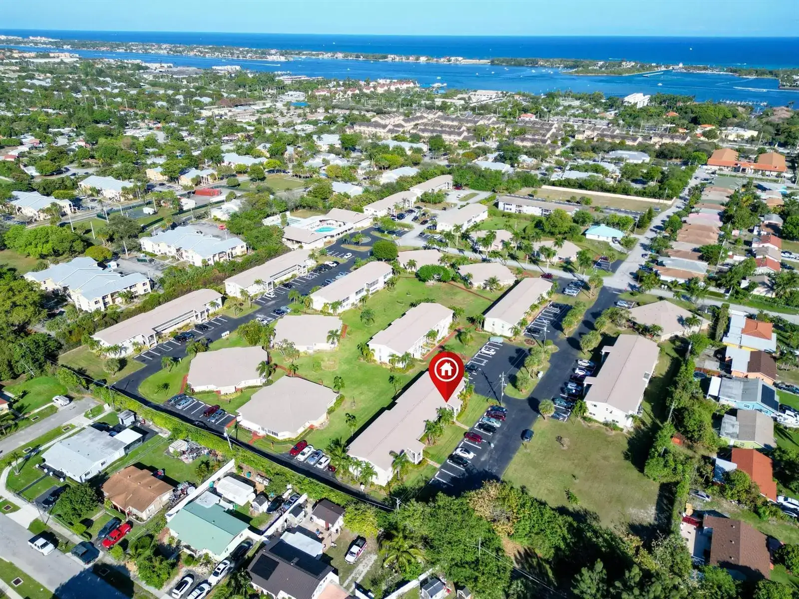 301 Circle Drive S # 103, Boynton Beach FL 33435 photo 4