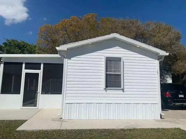 267 Nightingale Avenue, Fort Pierce FL 34982 photo 3