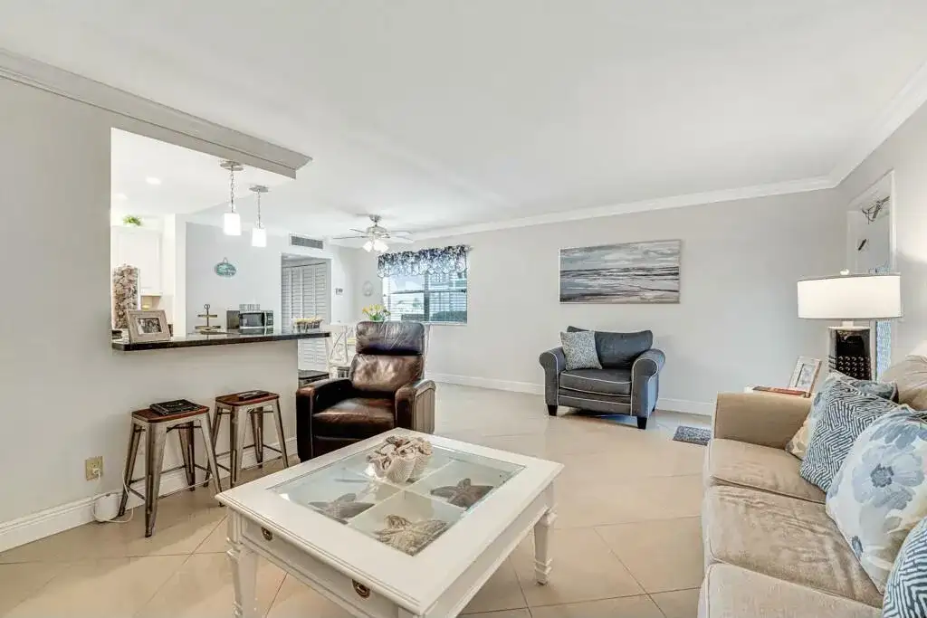 350 Tuscany G, Delray Beach FL 33446 photo 3