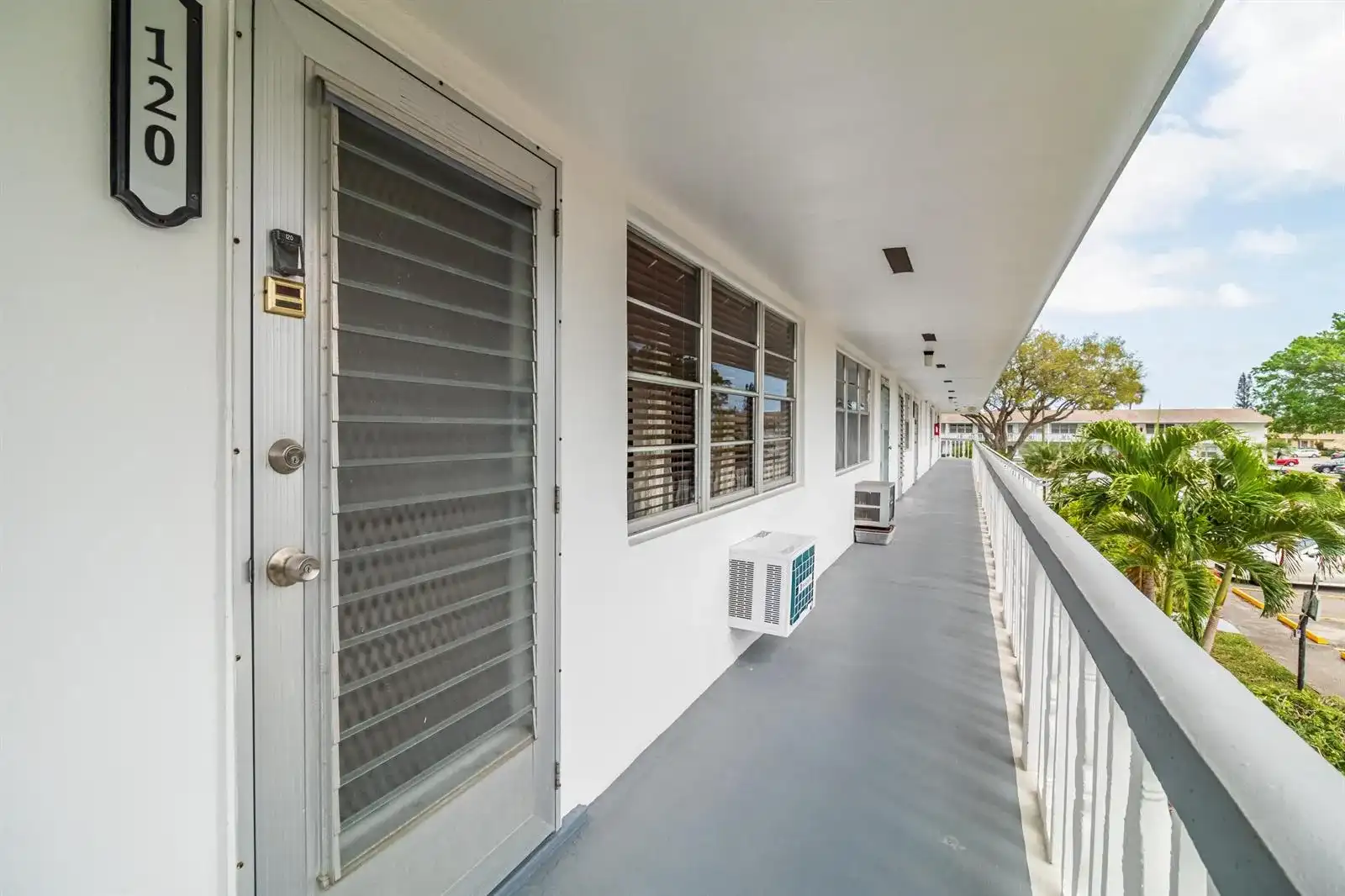 120 Northampton # F, West Palm Beach FL 33417