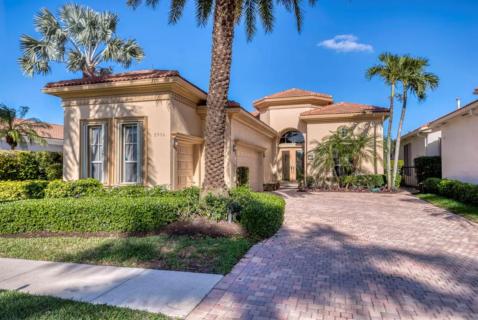 7976 Via Villagio, West Palm Beach FL 33412