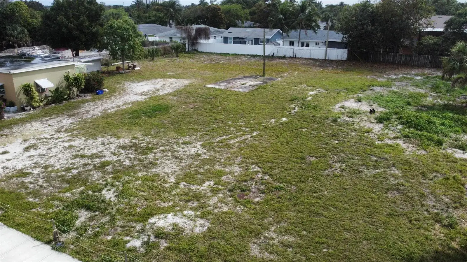 198 SE 4th Street, Delray Beach FL 33483 photo 2