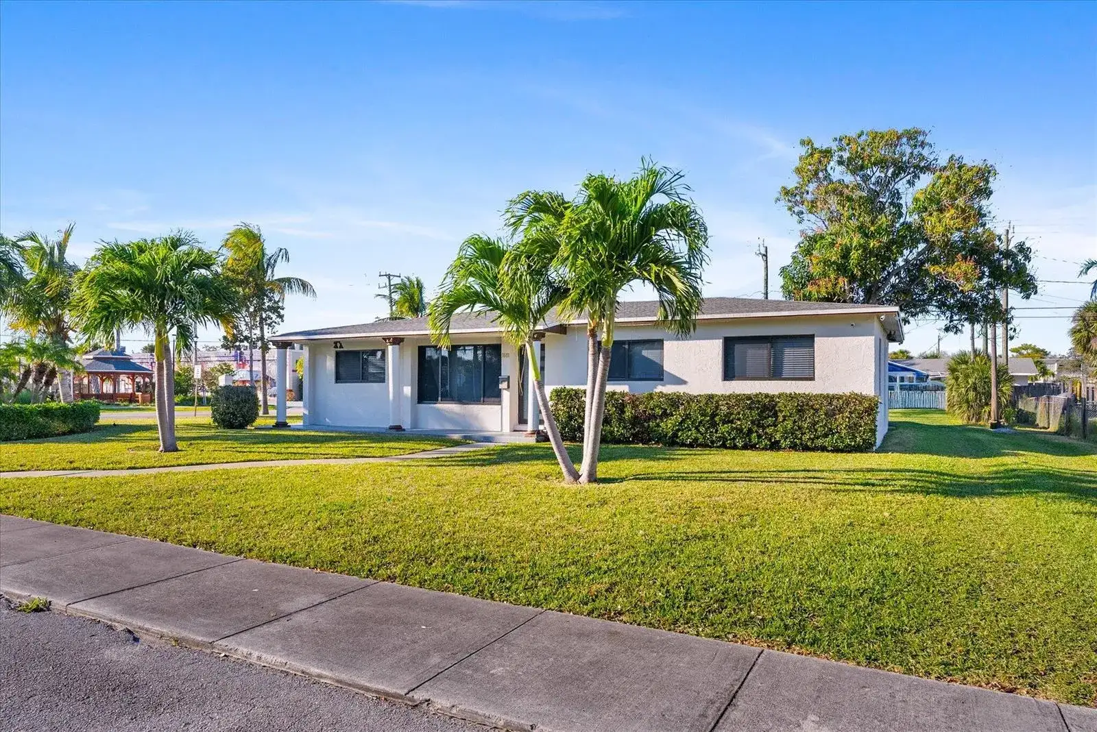 651 Foresteria Drive, Lake Park FL 33403 photo 3