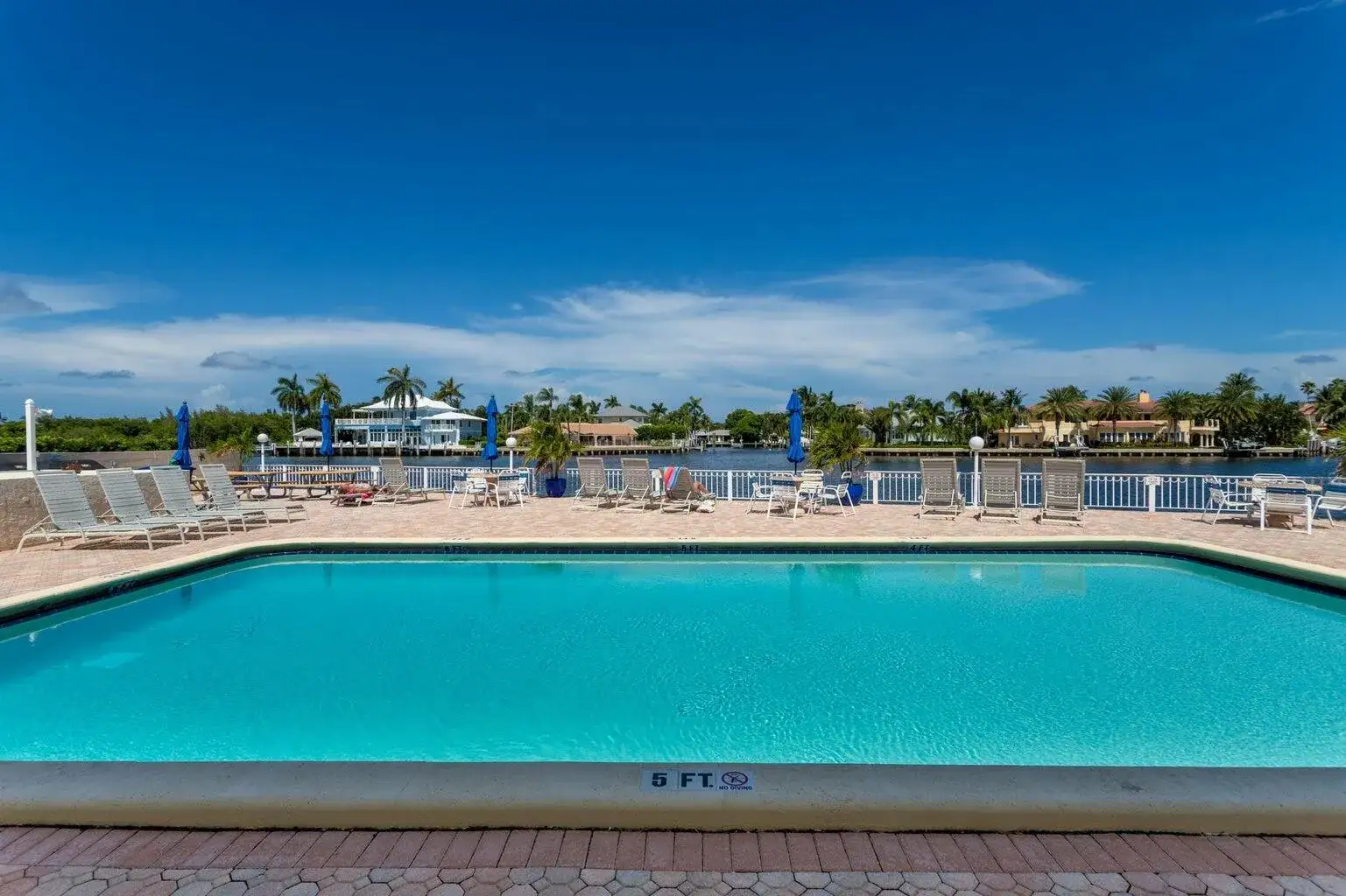 632 Snug Harbor Drive # D3, Boynton Beach FL 33435