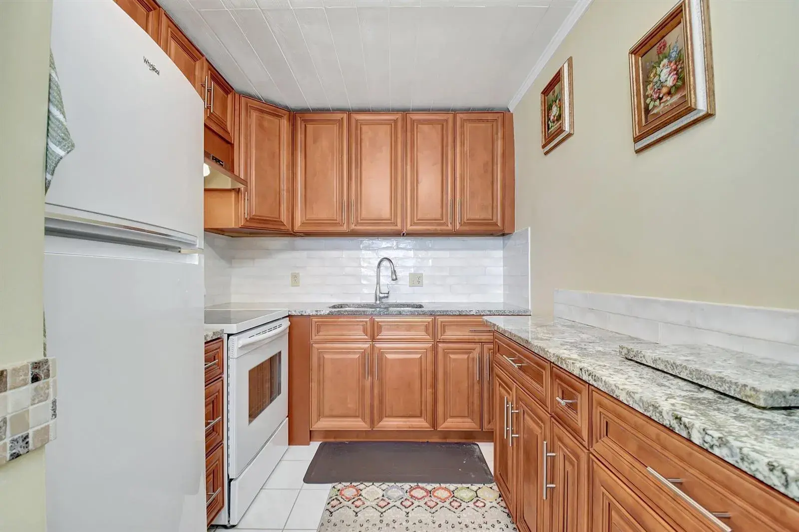 400 Village Green Circle W # 212, Palm Springs FL 33461