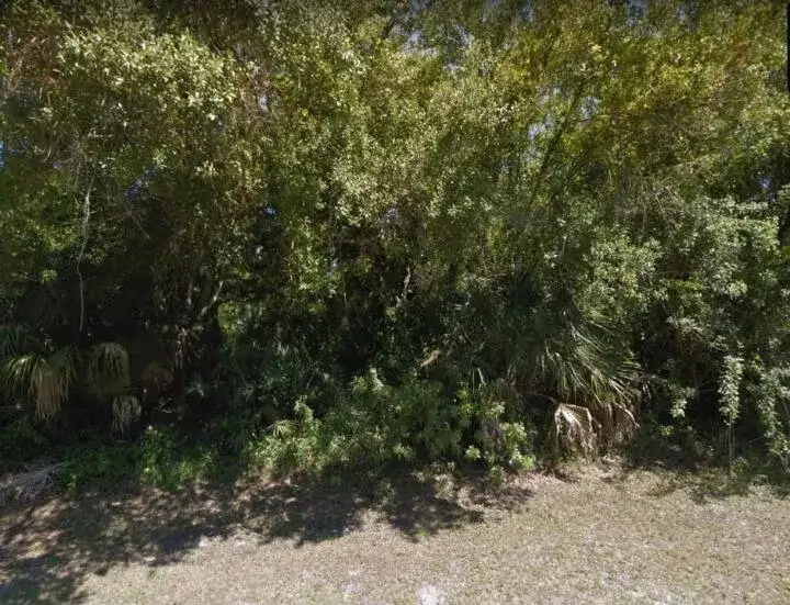 5110 Sanibel Avenue, Fort Pierce FL 34951 photo 2