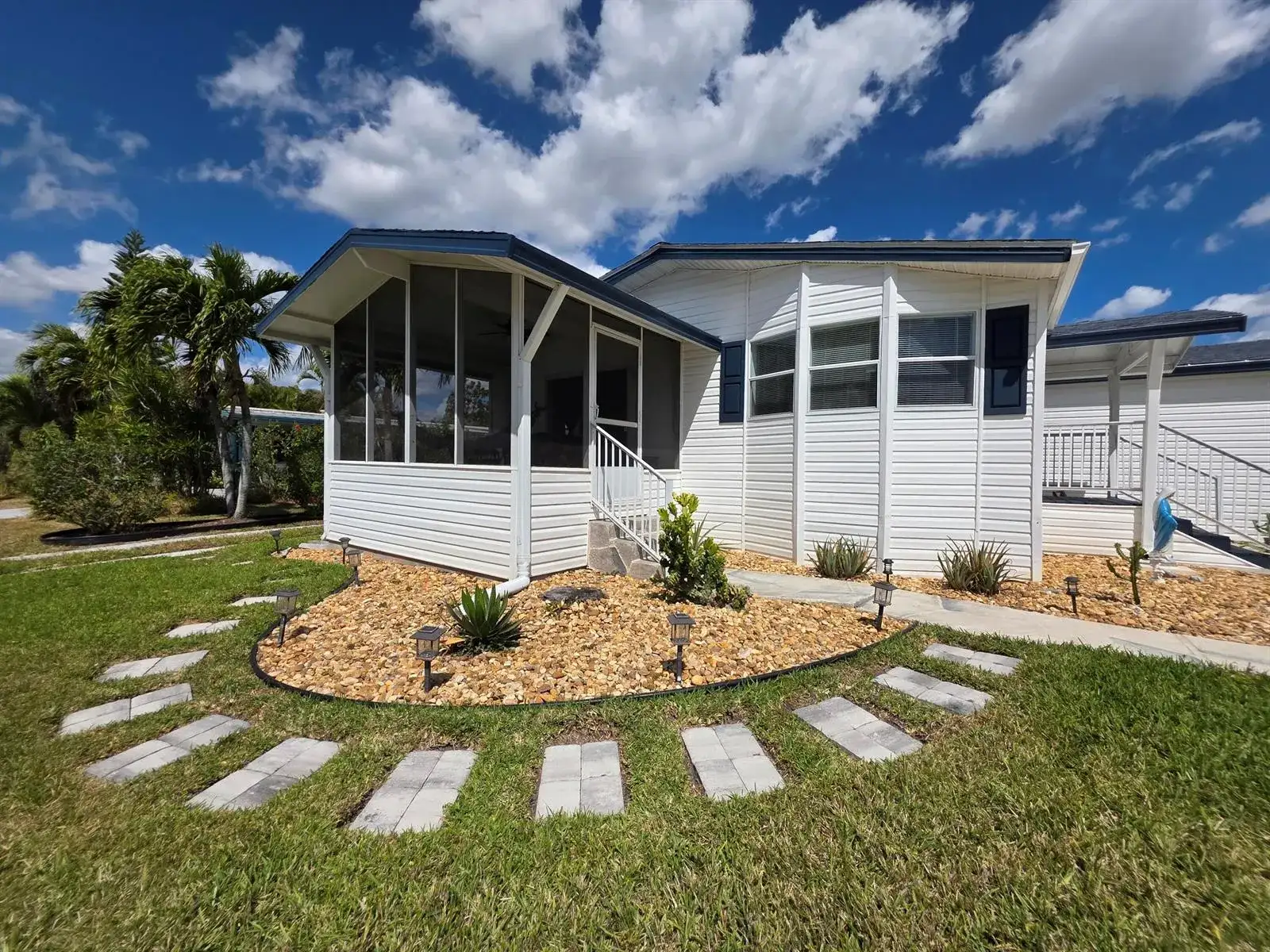 6469 Cypress Lane, Lantana FL 33462 photo 4