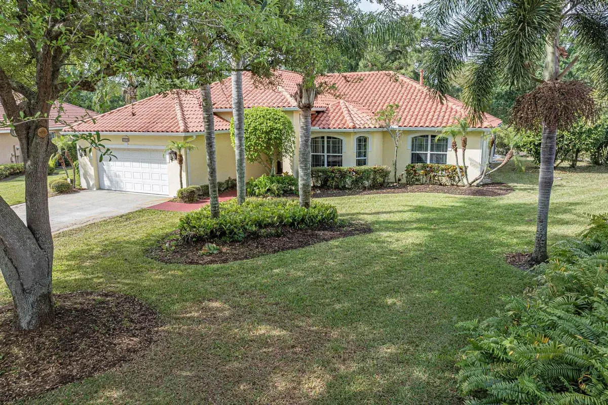 5873 Pine Ridge Circle, Vero Beach FL 32967