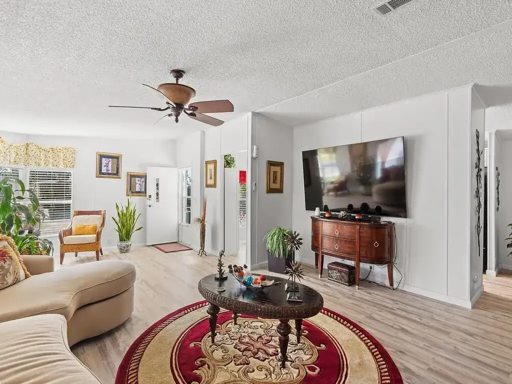 22 Mediterranean East Boulevard E, Port St. Lucie FL 34952 photo 4