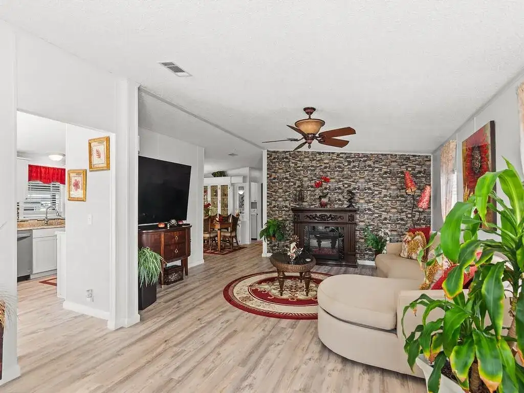 22 Mediterranean East Boulevard E, Port St. Lucie FL 34952 photo 5