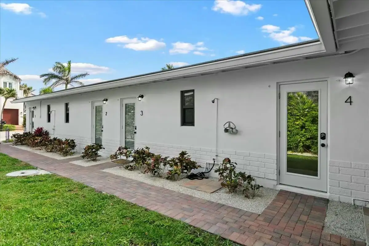 18 Adams Road, Ocean Ridge FL 33435 photo 3