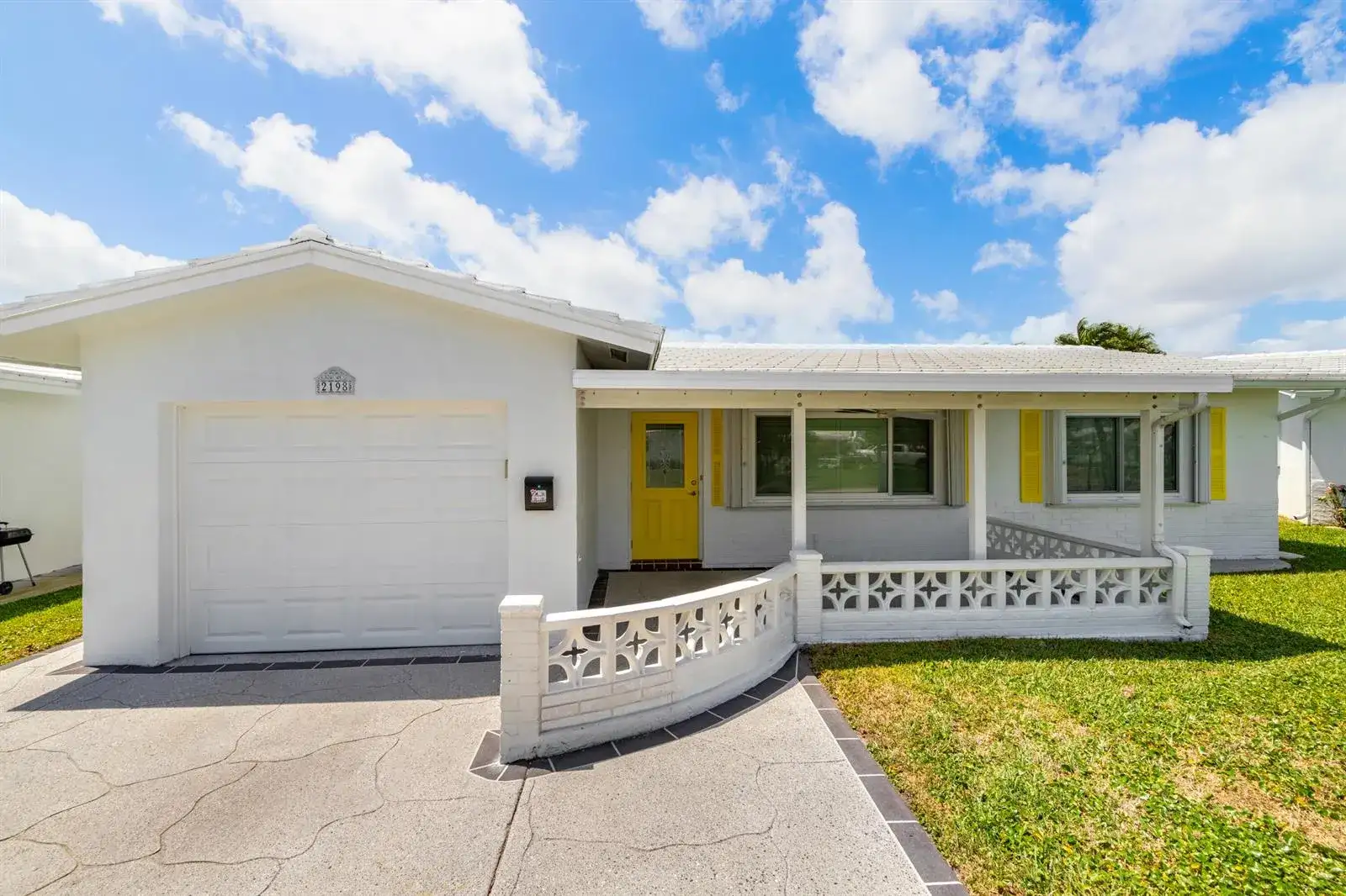 2198 SW 12th Avenue, Boynton Beach FL 33426 photo 3