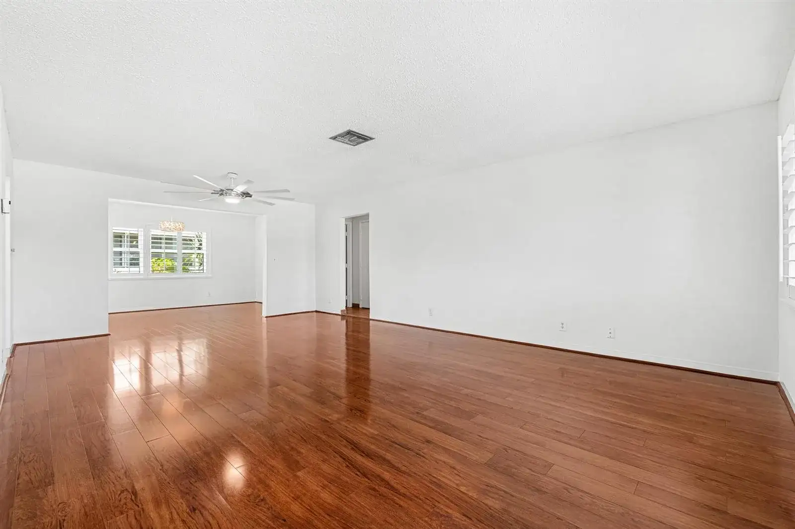 2198 SW 12th Avenue, Boynton Beach FL 33426 photo 4