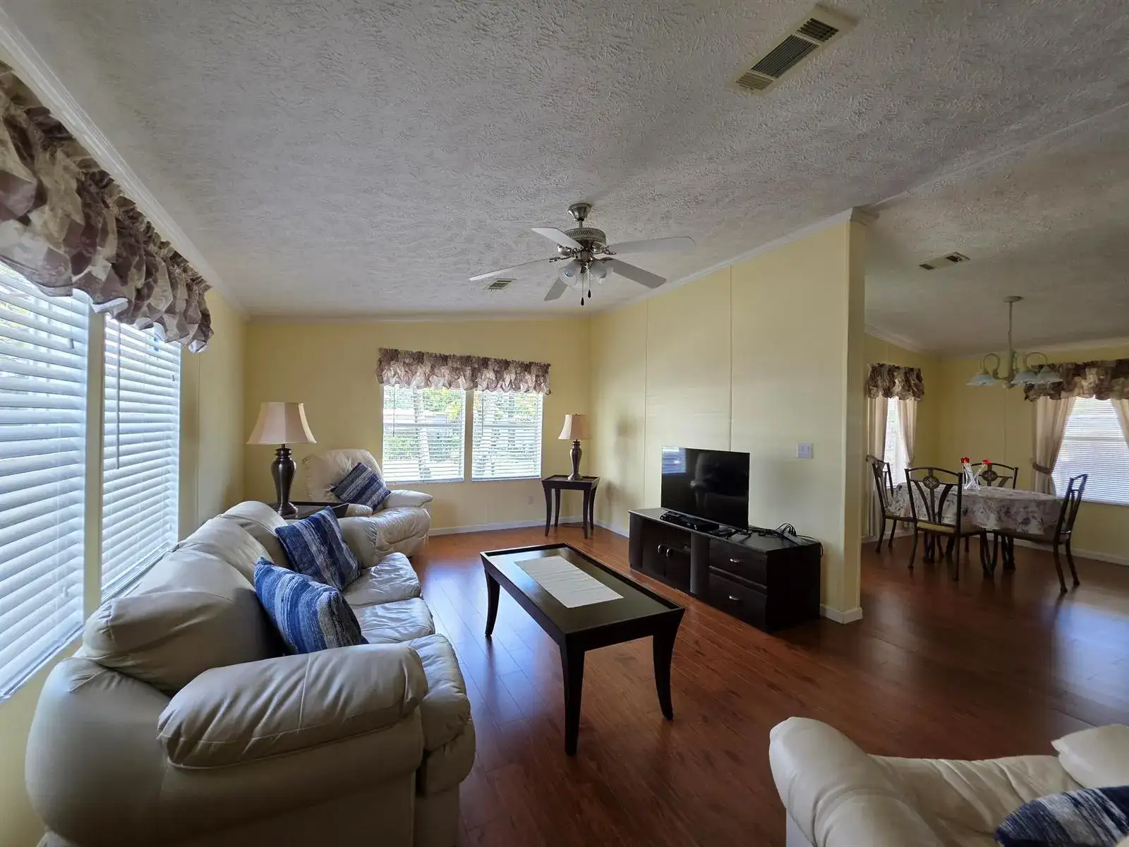 4218 6th Court, Lantana FL 33462 photo 4