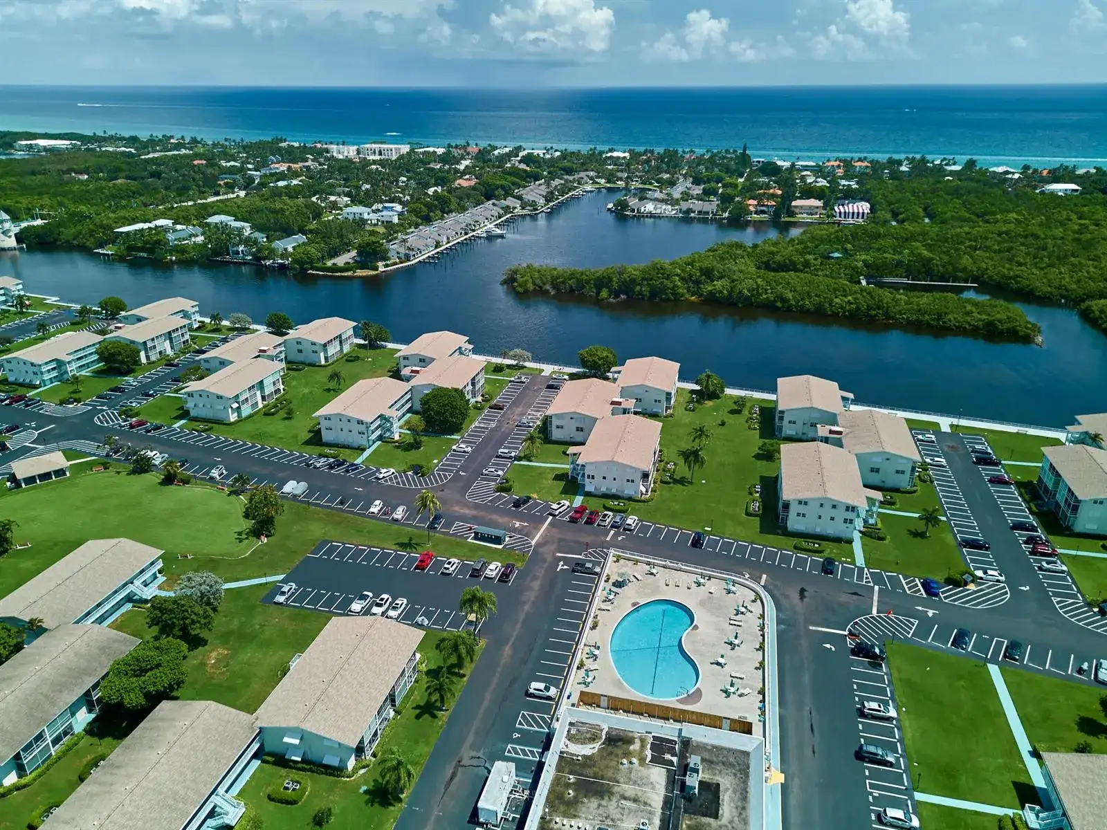 880 Horizons W # 102, Boynton Beach FL 33435 photo 3
