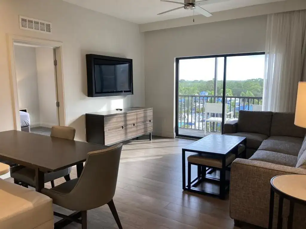 14501 Grove Resort Avenue, Winter Garden FL 34787 photo 2