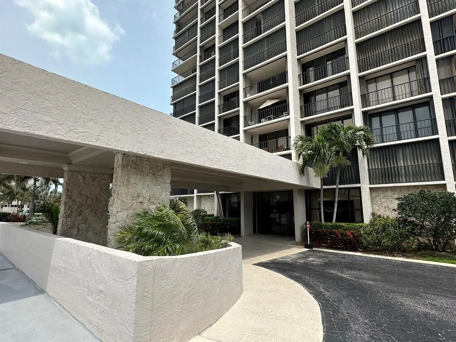 5047 N Highway A1a # 2, Hutchinson Island FL 34949
