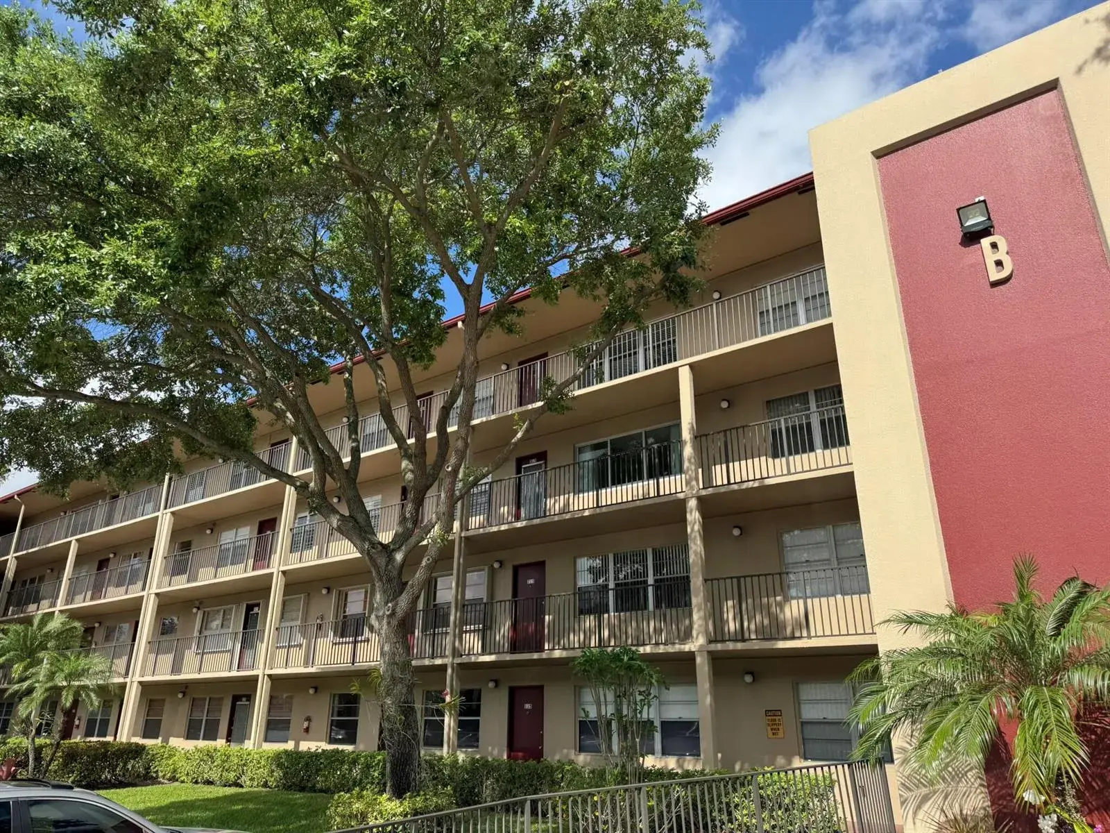 850 SW 133rd Terrace # 315b, Pembroke Pines FL 33027