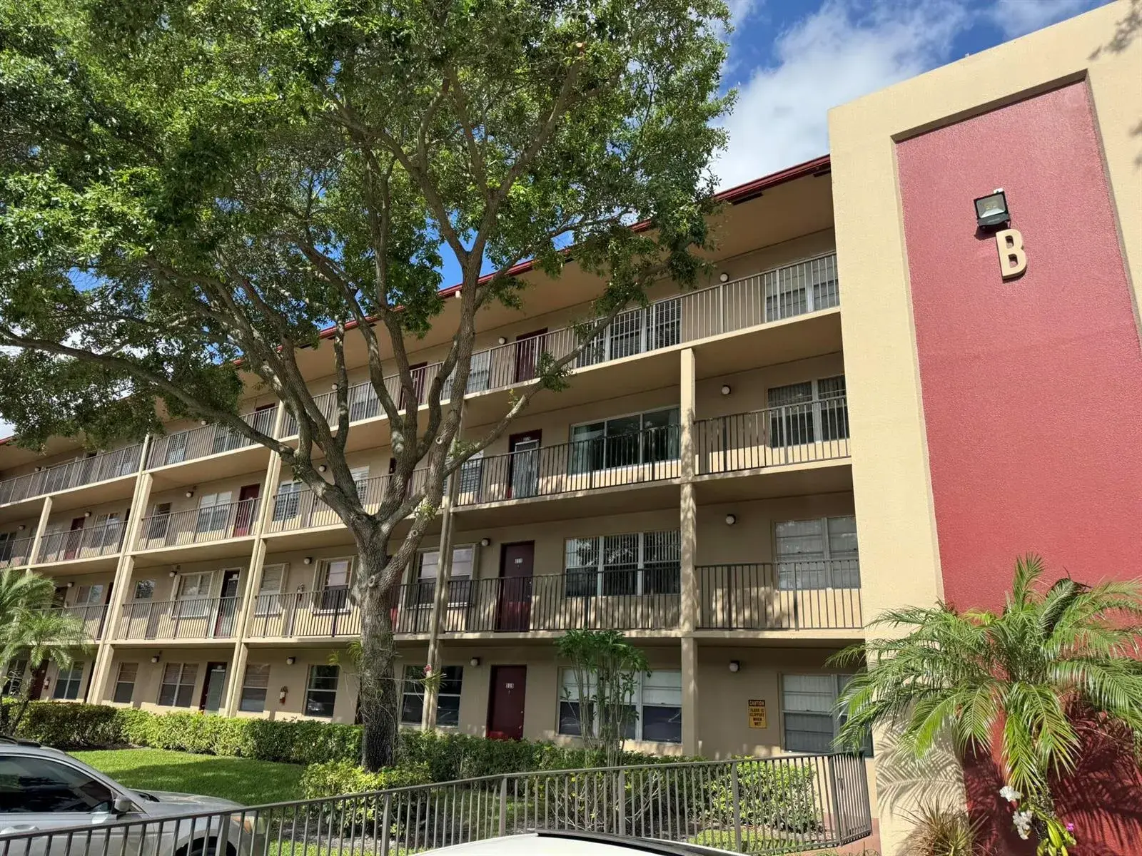 850 SW 133rd Terrace # 315b, Pembroke Pines FL 33027