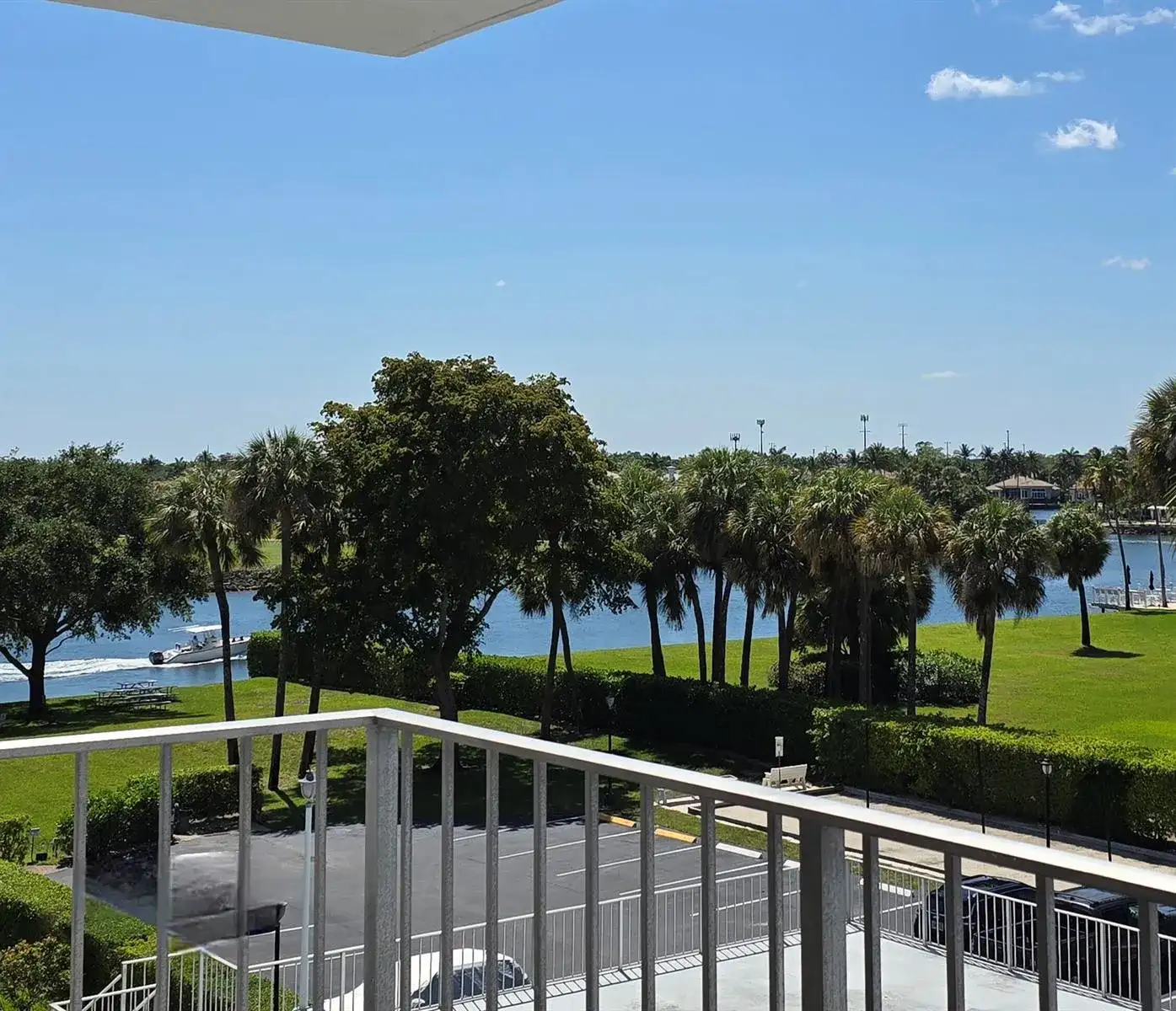 336 Golfview Road # 406, North Palm Beach FL 33408 photo 2