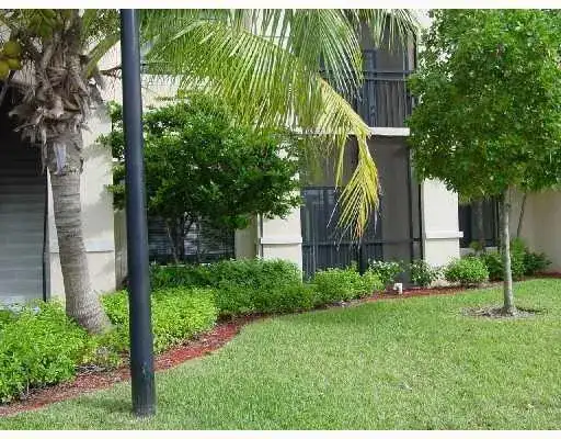 2728 Anzio 105 Court # 105, Palm Beach Gardens FL 33410 photo 4