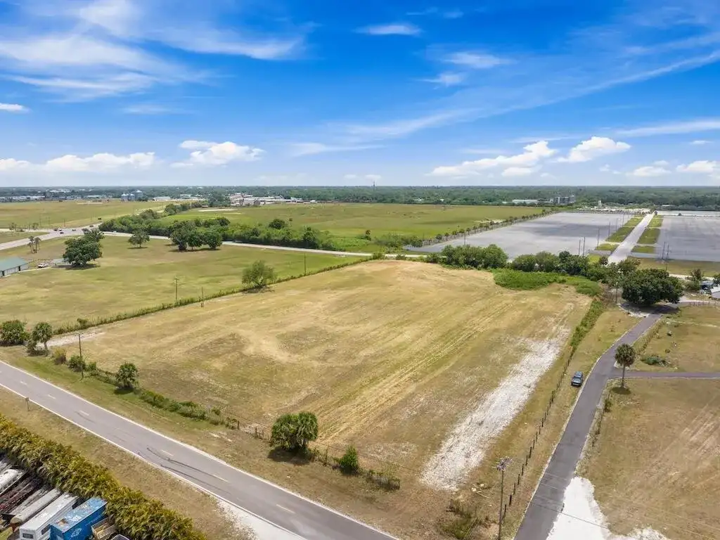 3274 NW 18th Street, Okeechobee FL 34972 photo 2