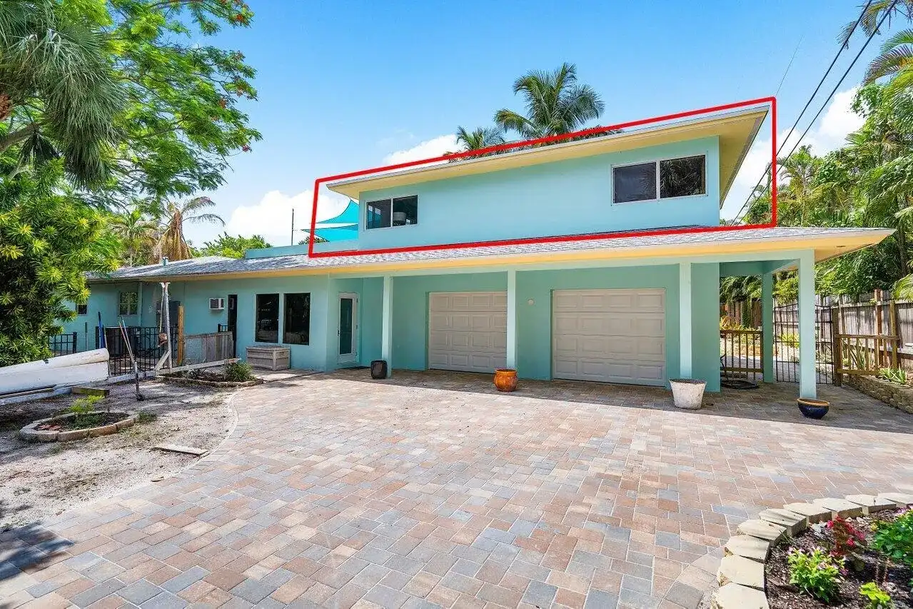 300 SE 7th Avenue, Delray Beach FL 33483
