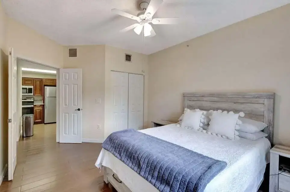 2728 Anzio Court # 105, Palm Beach Gardens FL 33410 photo 3